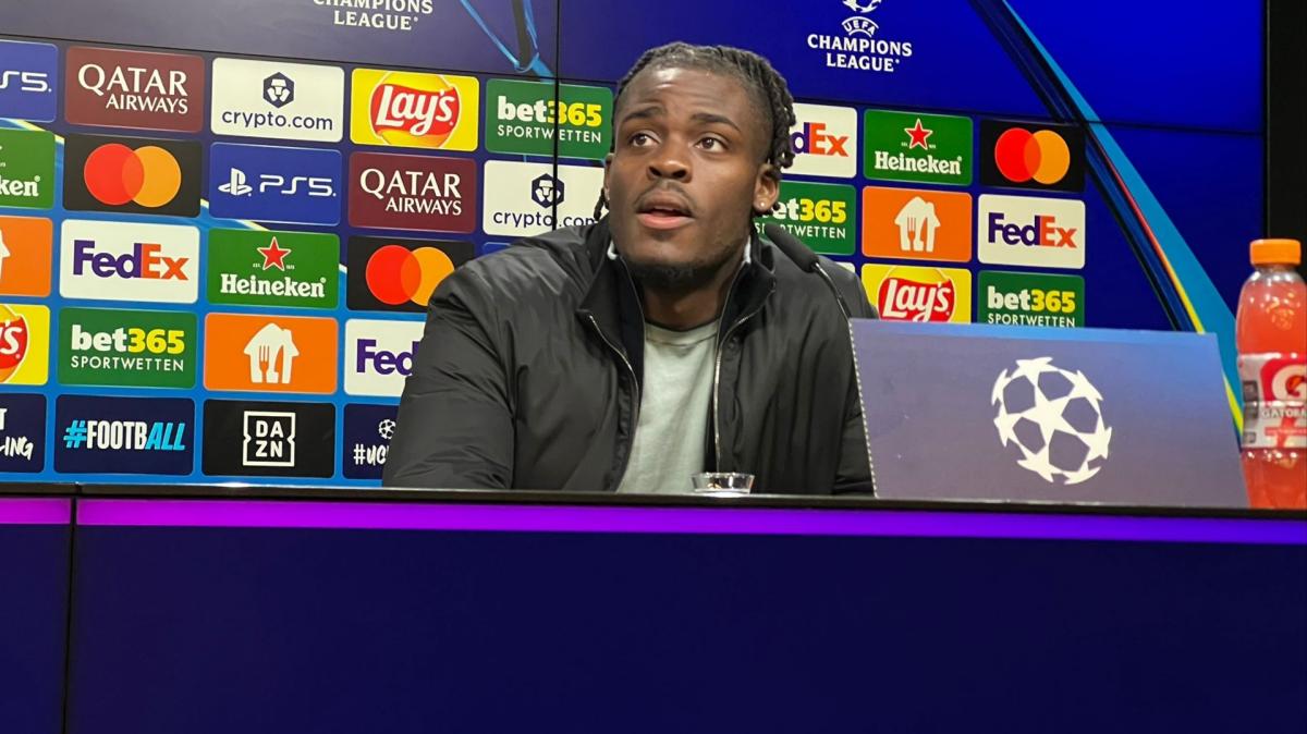  Bisseck in conferenza: "Vogliamo vincere col Dortmund e non abbiamo paura dello stadio"