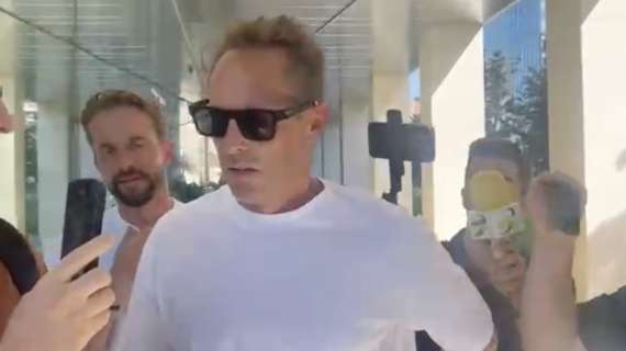 VIDEO - Finito il summit in sede tra Bruges e Inter, il dg Bob Madou: "Stankovic? In Belgio non commentiamo mai le trattative"