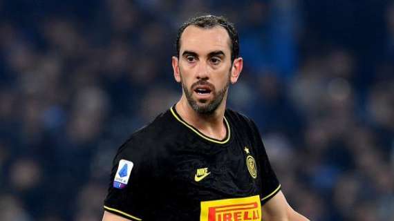 CdS - Godin, aria di addio: su di lui United e Valencia. Kumbulla al suo posto?