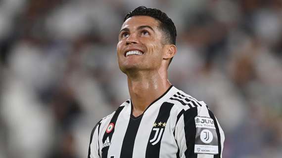 Caso Juve - Manovra stipendi, Ronaldo e la chat dei dirigenti: "Cristiano ha firmato"