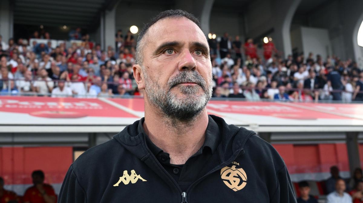 Spezia, D'Angelo: "Nessuno ricorda quando criticavano Pio Esposito. Mi sono speso anche con l'Inter"