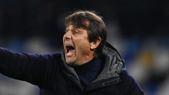 Il discorso di Conte prima di Napoli-Inter: "Pensano di essere più forti, non questa sera davanti alla nostra gente"