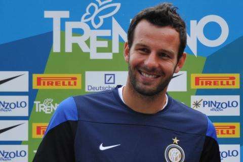 L'ag. di Handanovic: "Mal di pancia? No, anzi lui..."