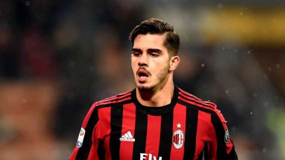 Serie A - Il Milan vince al 94', a Marassi decide A. Silva