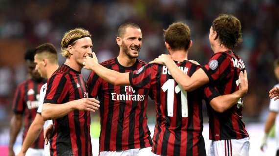 Serie A - Larga vittoria del Milan a Crotone, la Spal ferma la Lazio