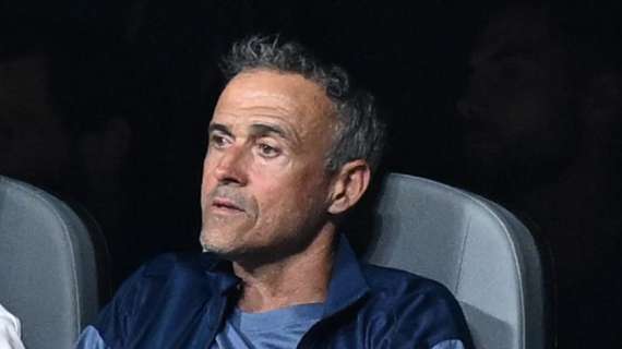 PSG, Luis Enrique: "Vogliamo chiudere in modo storico una stagione già storica. Hakimi? Tra i migliori terzini visti in vita mia"