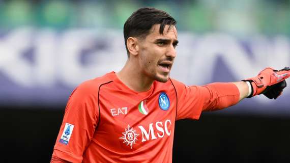 Pit-stop improvviso per Meret: il portiere del Napoli ai box per fastidio muscolare al polpaccio