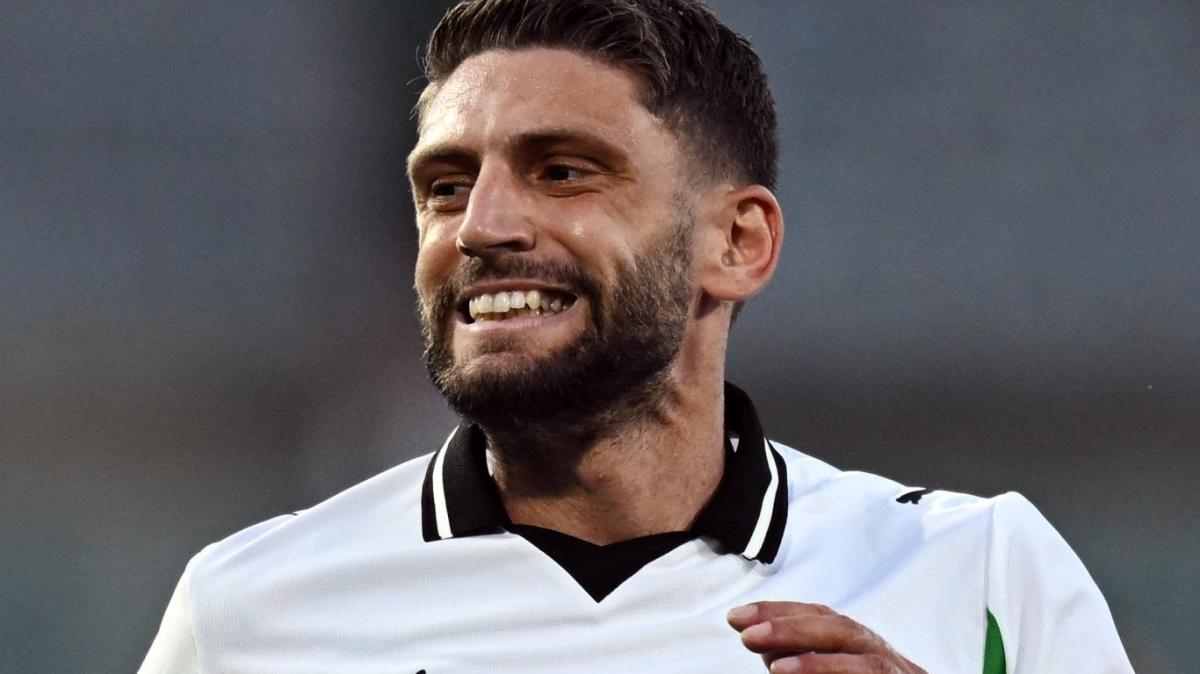 Sassuolo, apprensione per Berardi: giramenti di testa dopo lo scontro con Cristante, controlli in ospedale