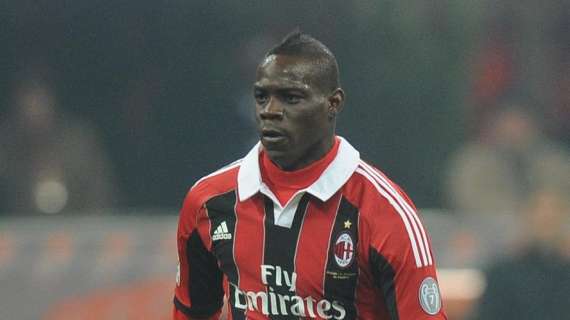 A San Siro subito cori offensivi contro Mario Balotelli