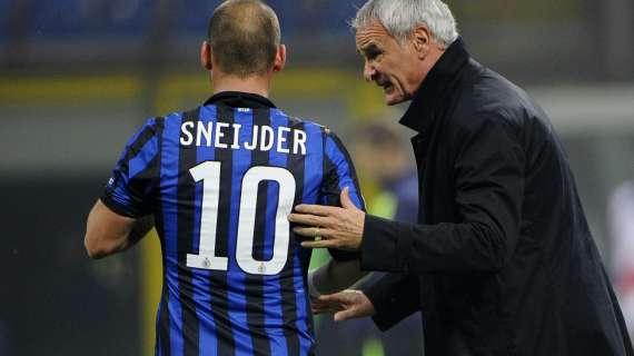 L'addio di Sneijder porterebbe a Lucas, ma per ora...