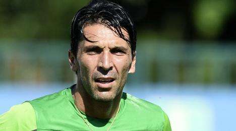 Buffon sicuro: "L'Inter senza le coppe dirà la sua"