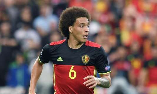 Sky - Il Napoli rilancia per Witsel: 23 milioni più bonus