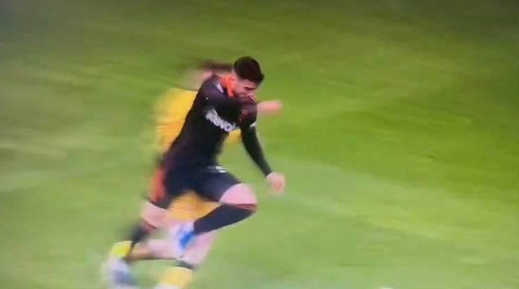 Polemiche anche in Milan-Como: Saelemaekers graziato dal rosso, espulso Allegri. Lite tra tecnici in zona stampa