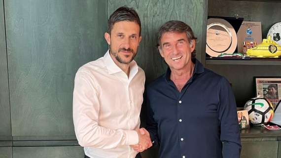 UFFICIALE - Il Sassuolo continua con Dionisi: l'allenatore rinnova fino al giugno 2025