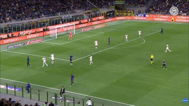 Chivu applica la sua teoria. L'ultimo esempio? La linea laterale di San Siro 