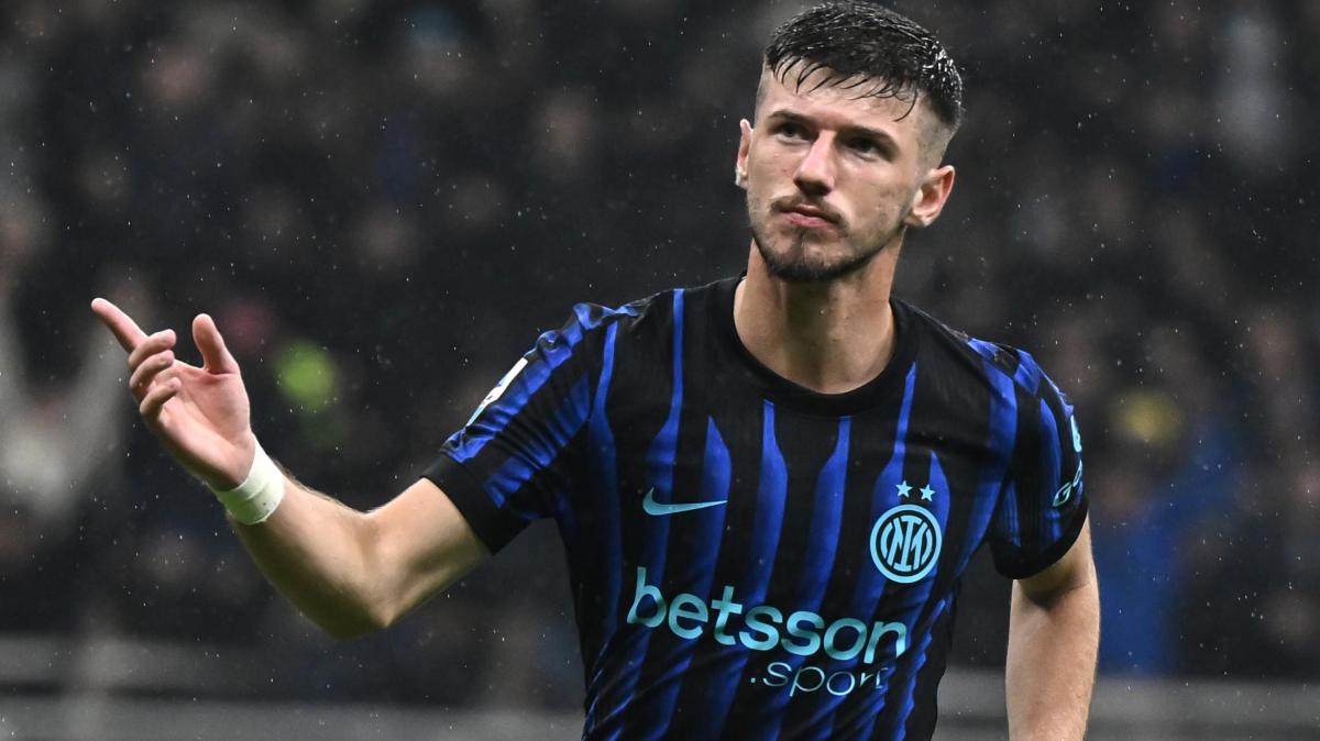 Sucic conquista i tifosi dell'Inter: la magia contro la Fiorentina premiata come eFootball Goal of the Month di ottobre