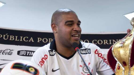 Adriano fa causa al Flamengo: vuole 500mila reais