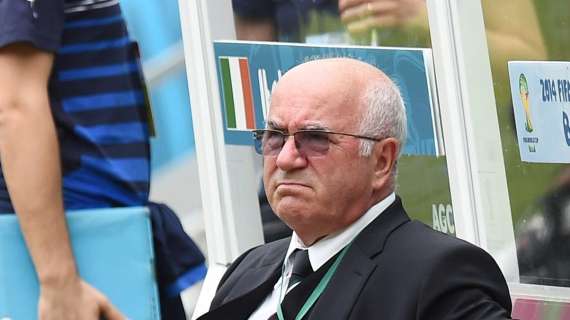 Tavecchio: "Mancini? Allenava la mia Inter, quindi..."
