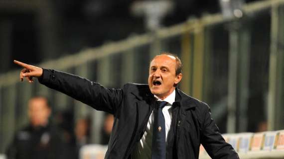 Fiorentina: Delio Rossi pensa al passaggio al 4-4-2