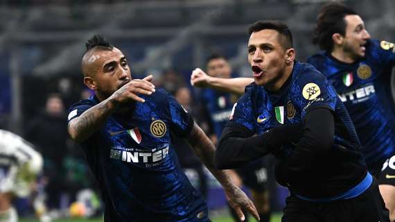 TS - Vidal-Sanchez, l'agente a Milano a giorni per il doppio addio. Dybala spettatore interessato