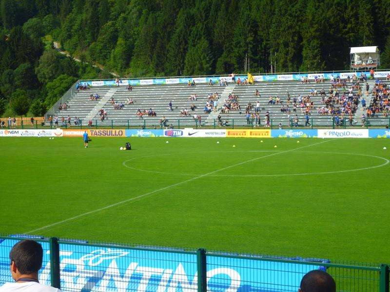 Diluvia a Pinzolo, il gruppo rimane in palestra