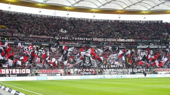 Eintracht, il tifo è travolgente. E ora reclama un ampliamento della Commerzbank-Arena