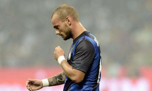 Sneijder piace in allenamento. Poi bagno di folla