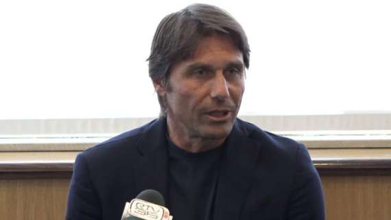 Sky - Conte-Napoli, ora ci siamo: il tecnico è atterrato a Roma, firma in arrivo
