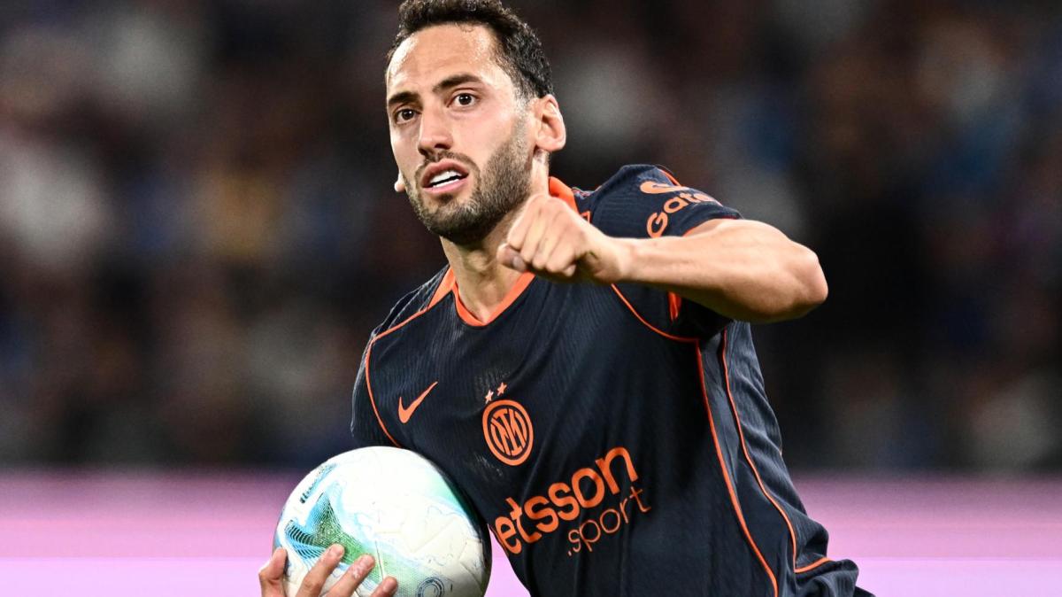 GdS - Chivu non rinuncia a Calhanoglu: alla Fiorentina ha già segnato 5 volte