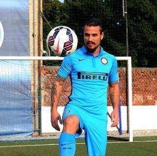 FOTO - Osvaldo con la 3a maglia 'anticipa' il Qarabag