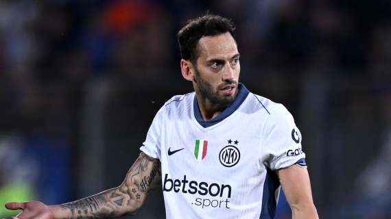 Fanatik - Fenerbahce, il presidente Koç telefona a Calhanoglu: c'è l'ok del turco. Presto l'offerta all'Inter 
