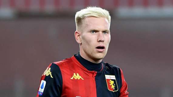 Genoa, Czyborra: "Parlare in campo con gli avversari? Mi è capitato una volta con Eriksen"