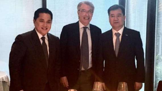 FOTO - Thohir con Zhang e Moratti: "Forza Inter!"