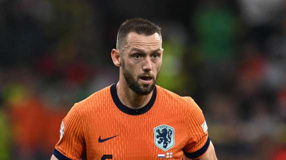 Ungheria-Paesi Bassi, Koeman opta per la difesa a 4: De Vrij e Dumfries probabili titolari