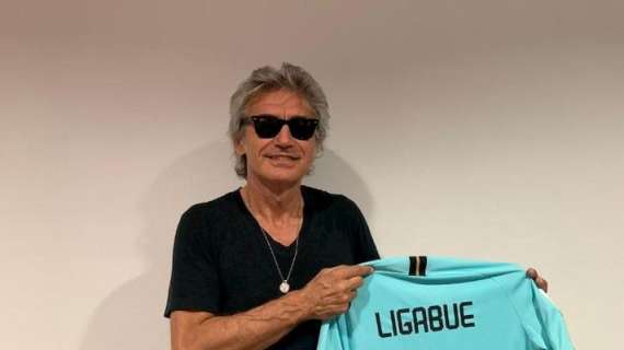 Ligabue: "Tifo Inter quasi per costrizione. 'Una vita da mediano'? Il Triplete lo vinci con Cambiasso, poi in copertina ci va Milito"