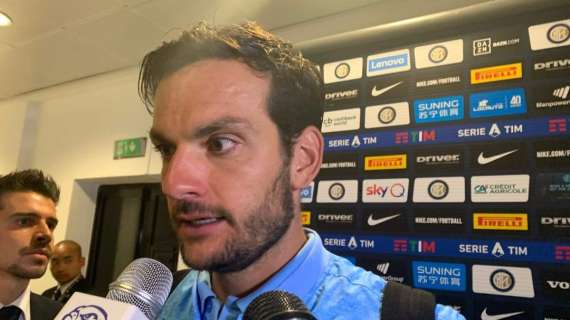 Parolo in mixed zone: "Grandi parate di Handanovic, complimenti all'Inter"