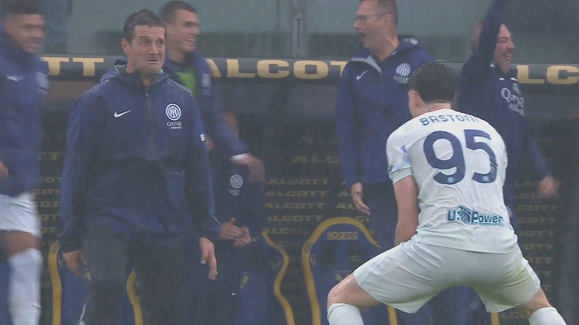VIDEO - Compostezza, poi gioia sfrenata: così Chivu accoglie il gol-vittoria