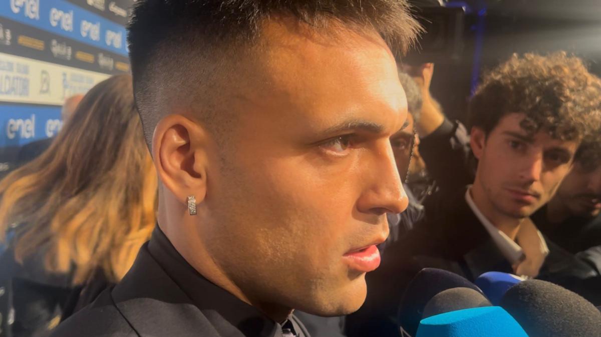 VIDEO - Lautaro: "Critiche? Fa parte del gioco, per me conta solo l'Inter. Io e Chivu ci abbracciamo ogni giorno"