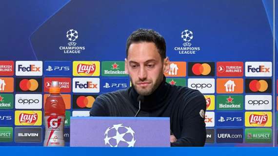 Calhanoglu in conferenza: "I quarti sono un obiettivo, quando cadiamo ci rialziamo"