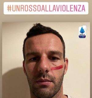 La Serie A in campo contro la violenza sulle donne, Handanovic ci mette la faccia 