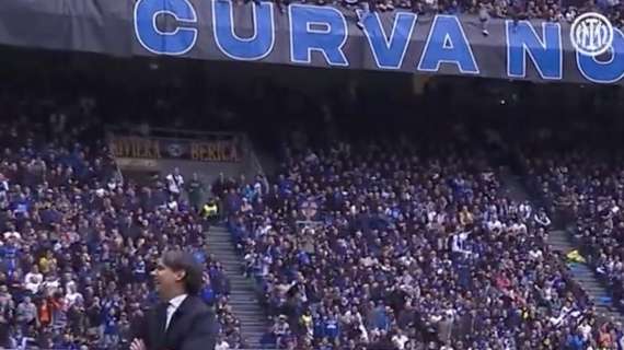 VIDEO - "Simone Inzaghi, salta con noi". E il tecnico segue l'invito della Curva Nord 