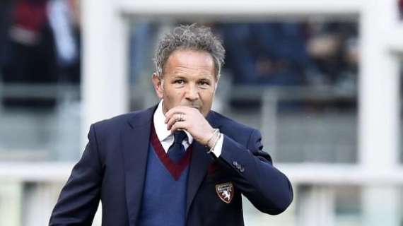 Fischi a Mihajlović alla lettura delle formazioni