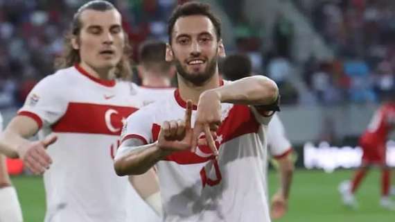 Turchia, Calhanoglu a quota 15 gol: "Cerco di fare sempre del mio meglio e aiutare il ct"