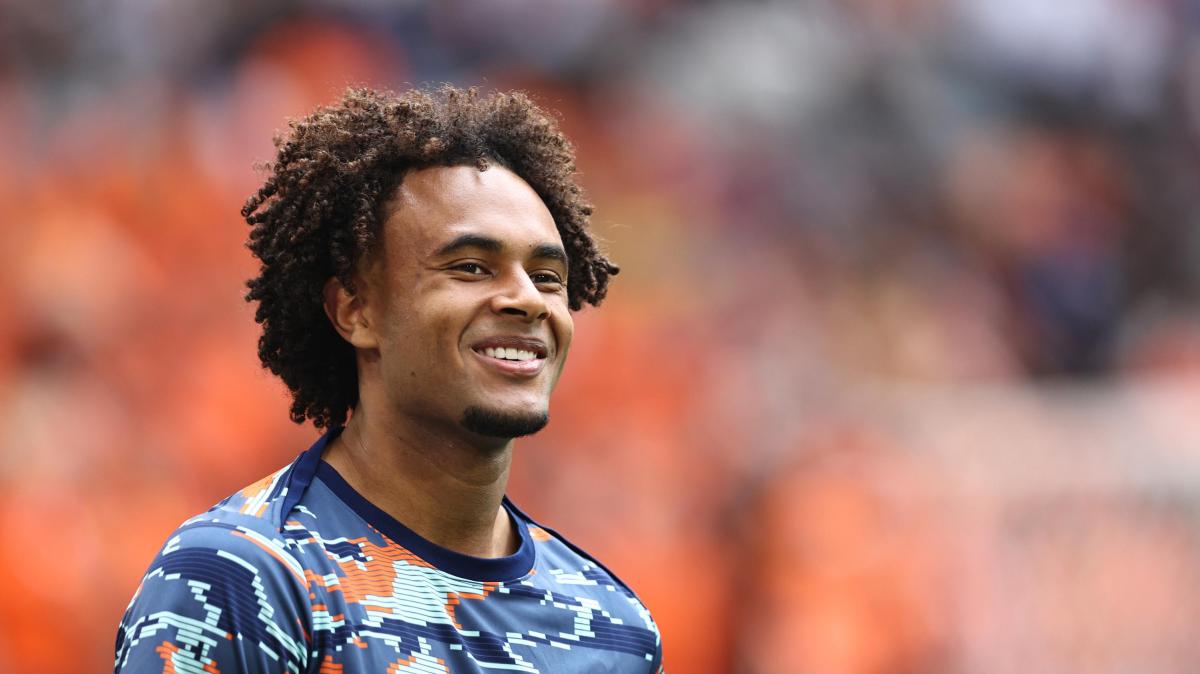 Romano: "Zirkzee ai margini allo United, può valutare un ritorno in Italia. In estate no all'Inter"