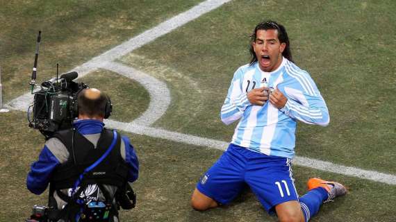 Tevez esclude un addio da Manchester