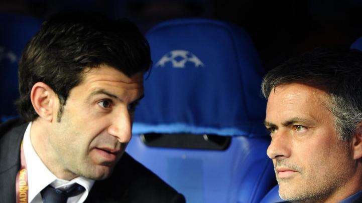 Punto Pelota - Mourinho vuole portare Figo al Real