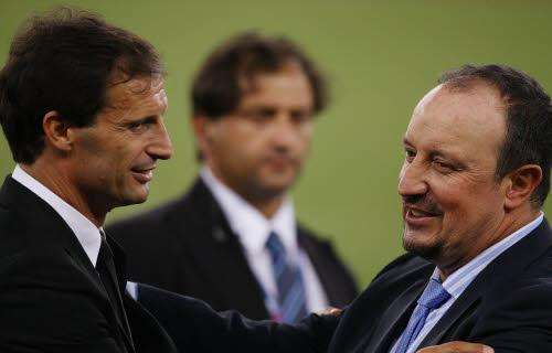 Massimo Allegri con Rafa Benitez