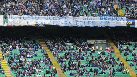 Puntati. E non solo dalla Curva. Il Meazza applaude e 'salva' Ausilio