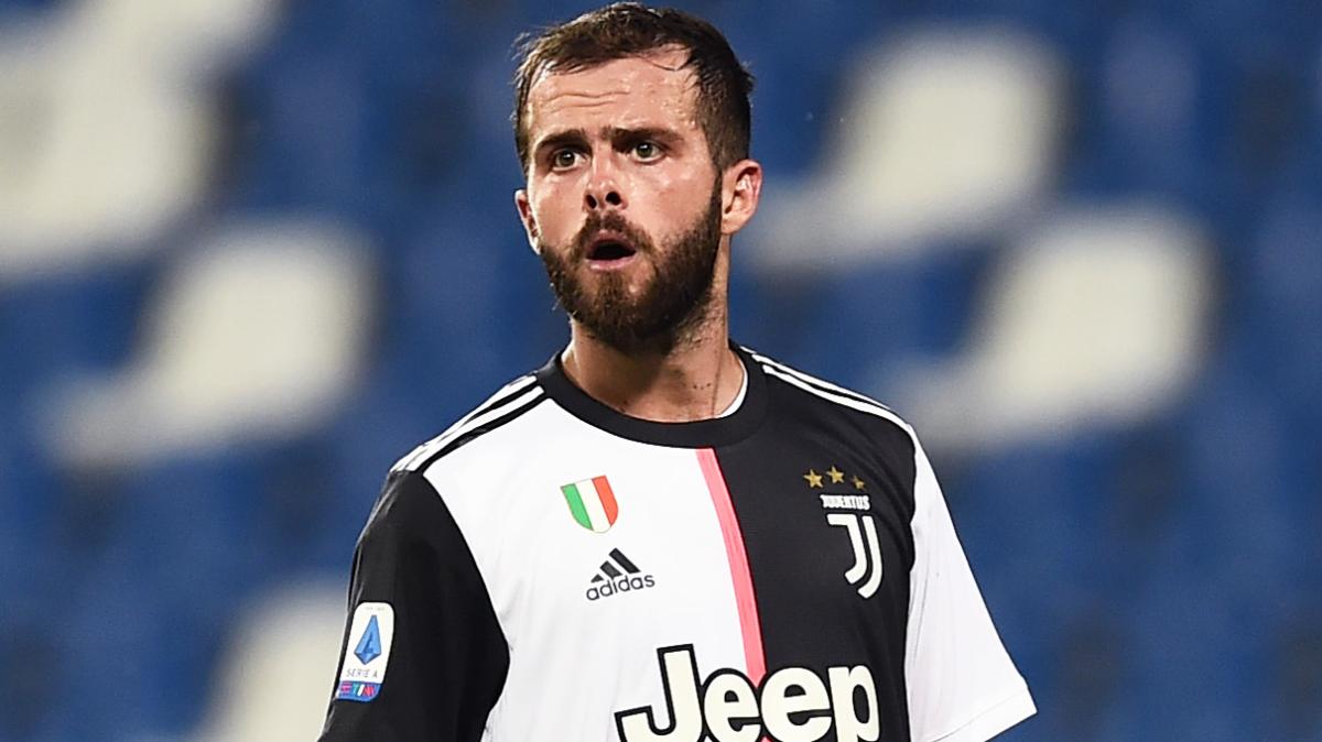 Pjanic: "Conosco Allegri e vi dico che crede ancora allo scudetto"