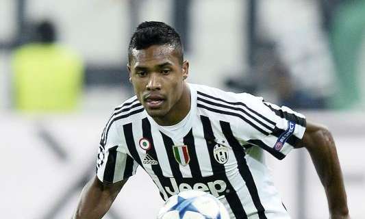 Dall'Inghilterra: Juve, lo United pensa ad Alex Sandro